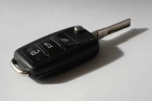 How to change car key fob battery